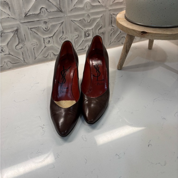 VINTAGE Yves Saint Laurent Brown Leather Heels Timeless Elegance - Picture 3 of 8
